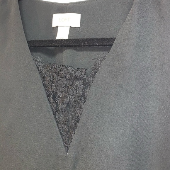 5/$35 💥Ann Taylor Loft Petite Lace  Hi-Lo Tank - Picture 5 of 8